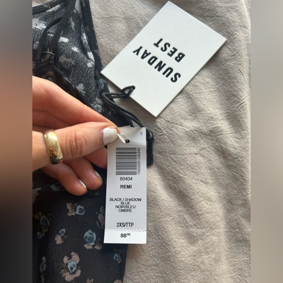 NWT Aritzia sunday best Remi dress - Picture 6 of 8